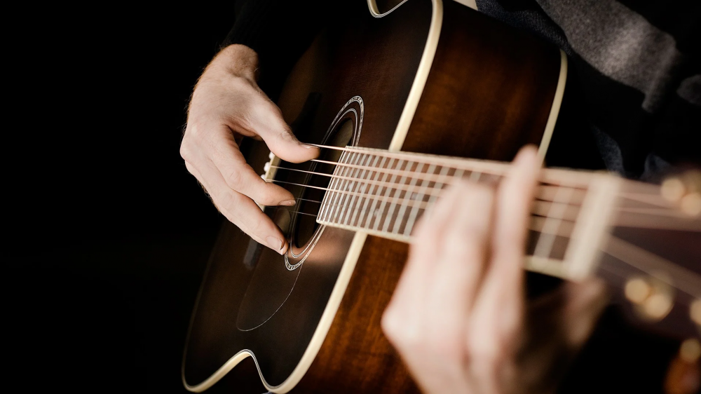 Как практиковаться на гитаре тихо (советы для акустической и электрогитары) | A&T Trade